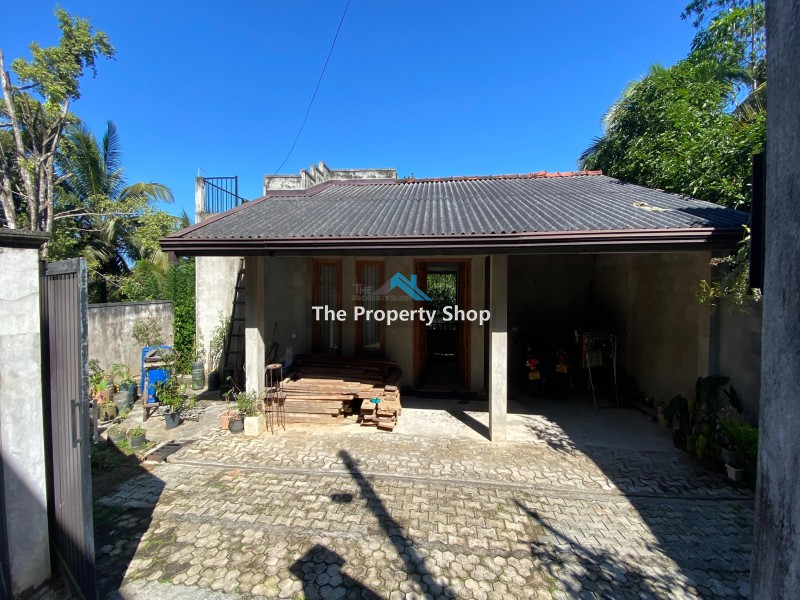 15P House for sale in "Owala road", Kiribathkumbura, Peradeniya.